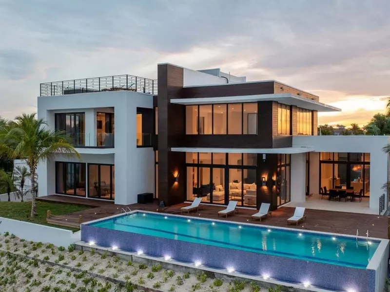 Modern House in Bahamas