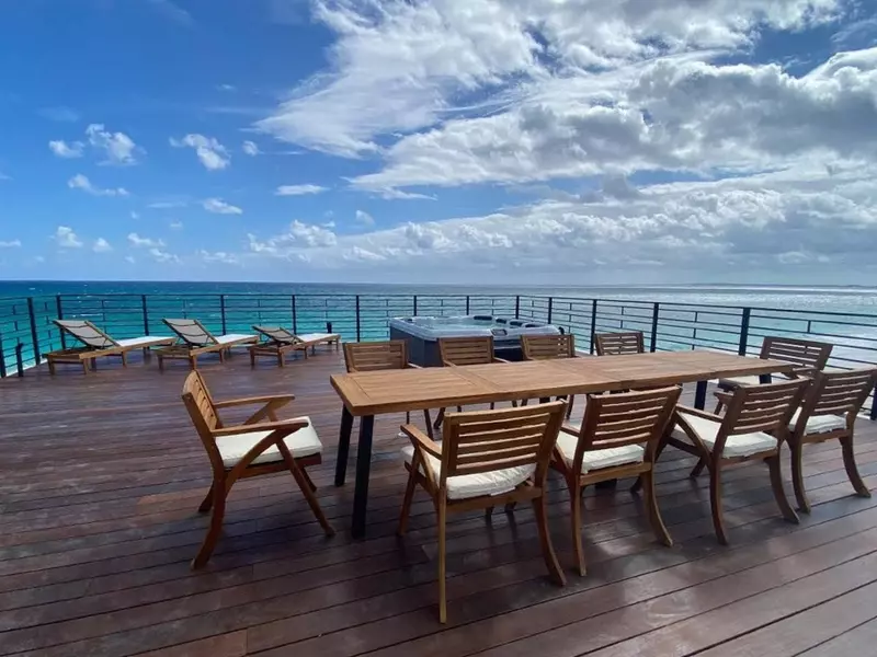 Modern House in Bahamas, photo 5 of 32