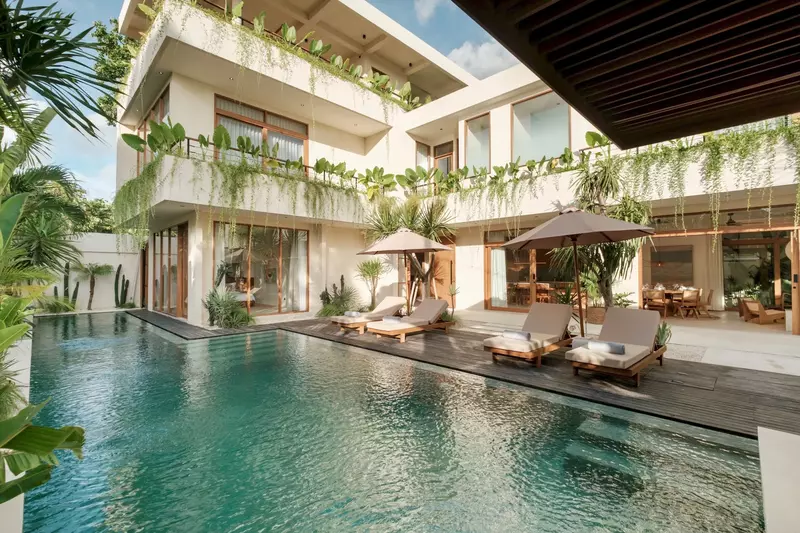 4-Bedroom Villa in Denpasar in Bali, photo 2 of 25