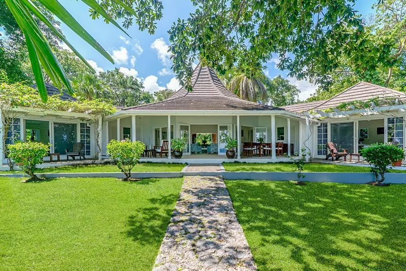 Somewhere at Prospect Estate in Jamaica, photo 3 of 28