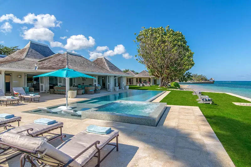 Sunset Beach Villa in Jamaica, photo 2 of 30