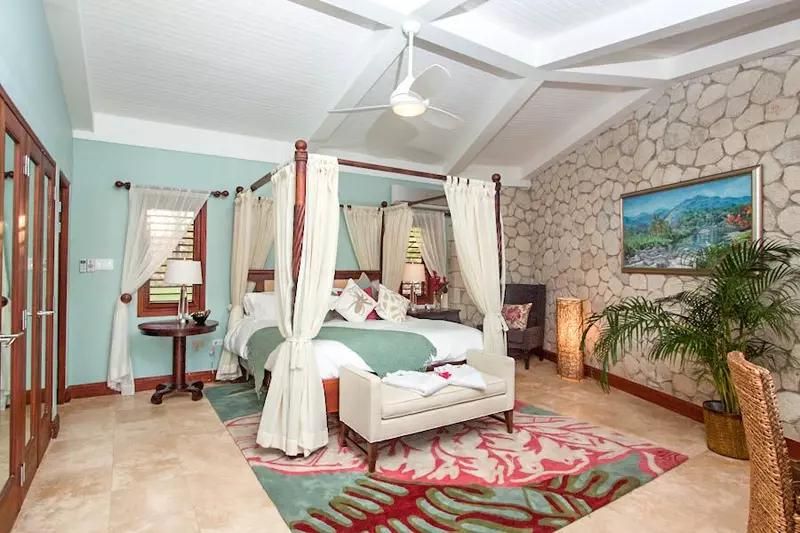 Benitoite Shore House in Jamaica, photo 5 of 16