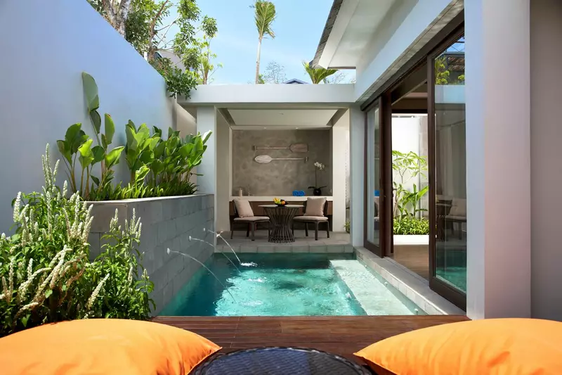Cross Bali Breakers - One Bedroom Deluxe Pool Villa, photo 2 of 18