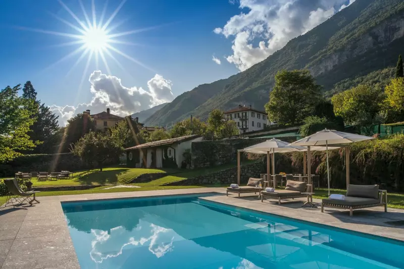 Villa Sola Cabiati in Lake Como, photo 3 of 24