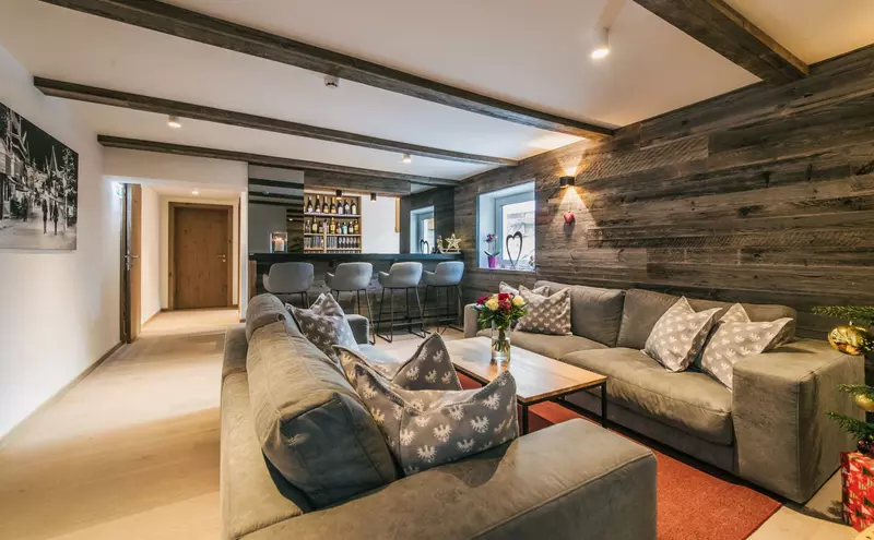 12-Bedroom Chalet Sleeping 24, Sankt Jakob am Arlberg in St Anton & Arlberg, photo 5 of 30