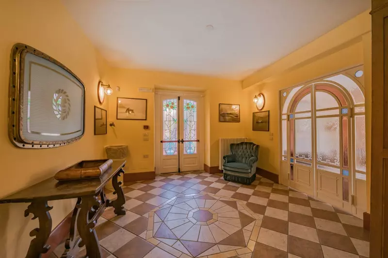 Villa Meridiana in Lake Como, photo 3 of 28