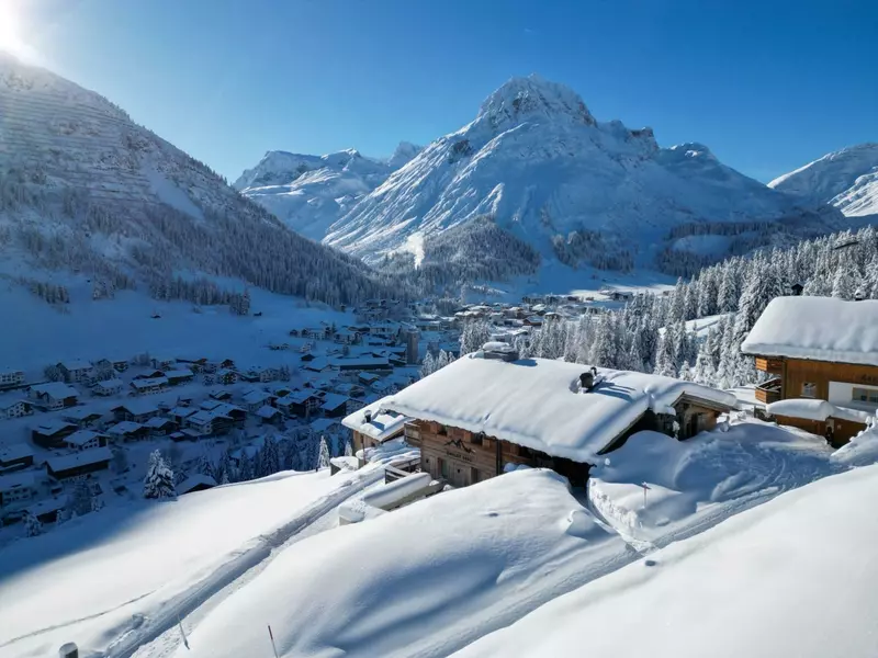 Chalet with Indoor pool and Jacuzzi in Lech in Lech & Zürs, photo 3 of 30