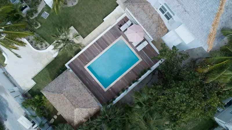 Sea Siren in Bahamas, photo 3 of 27